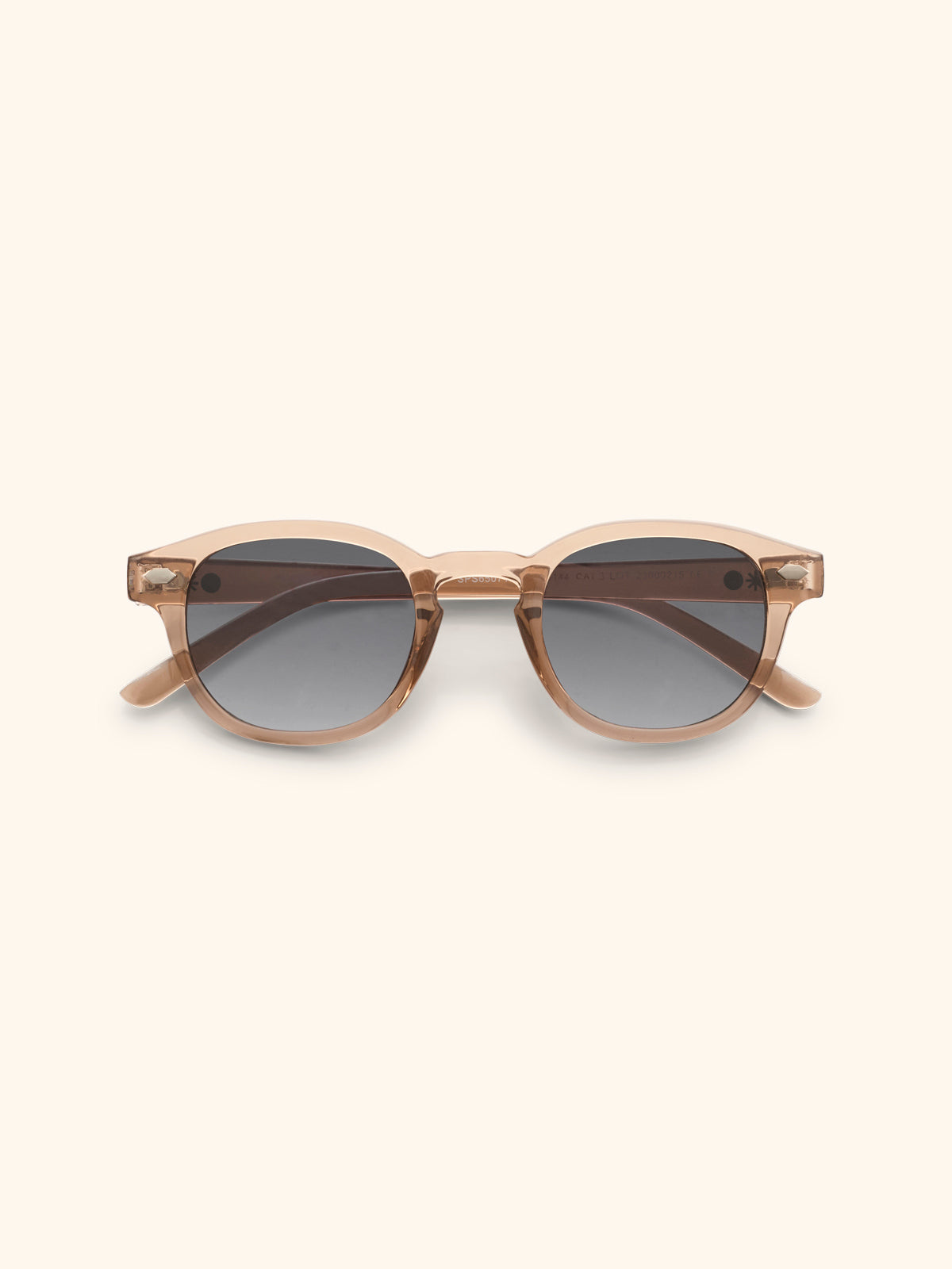 Color: Nude