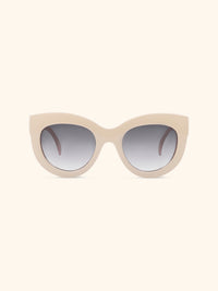 Color: Crema